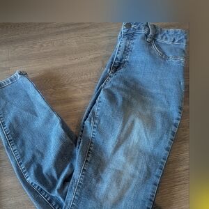 women's d. jeans.